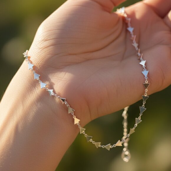 "Dainty Anklet for Women – Elegant Everyday Jewelry & Perfect Gift | MLCRC1046 - Picture 3 of 5